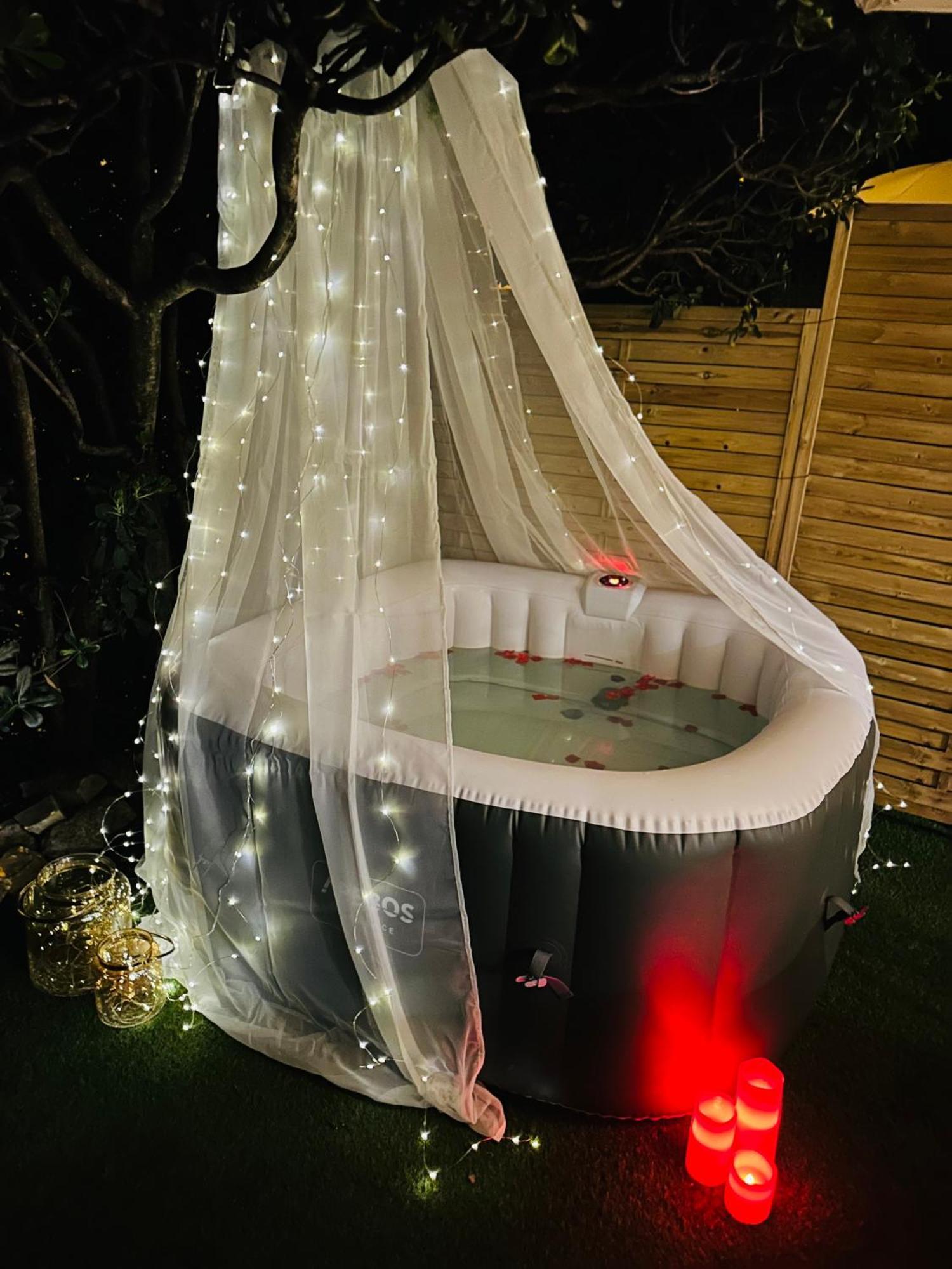 2 Pieces - Parking - Jacuzzi - Food & Drink - Love マントン エクステリア 写真